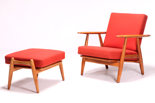 GE240 with ottoman by Hans J. Wegner
