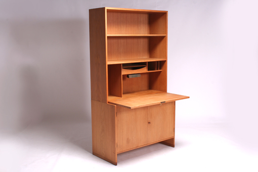 Bookshelf with desk by Hans J. Wegner