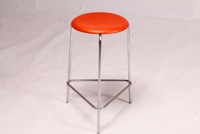 Model 3170 hi stool with leather seat by Arne Jacobsen