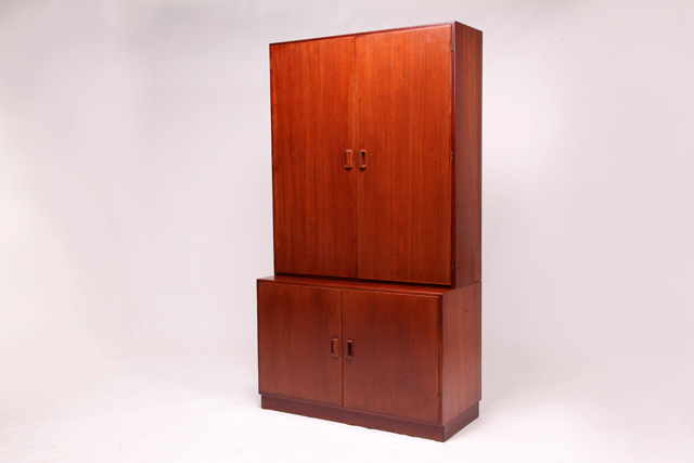 Cabinet in teak by Børge Mogensen