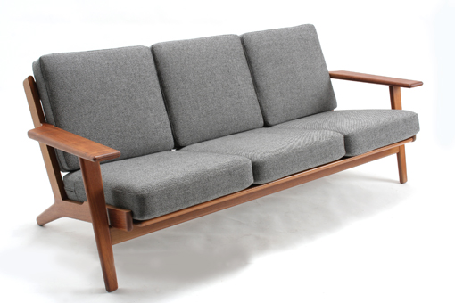 GE-2903 by Wegner (teak)