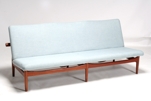 Japan sofa (model FD137) by Finn Juhl