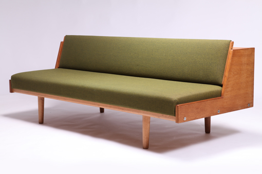 GE258 Daybed by Hans J. Wegner