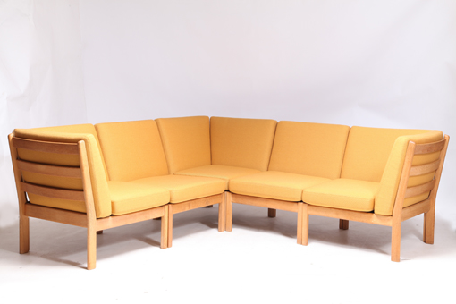 GE280 modular couch in oak by Hans J. Wegner
