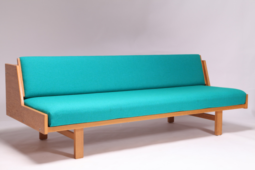 GE258 Daybed by Hans J. Wegner