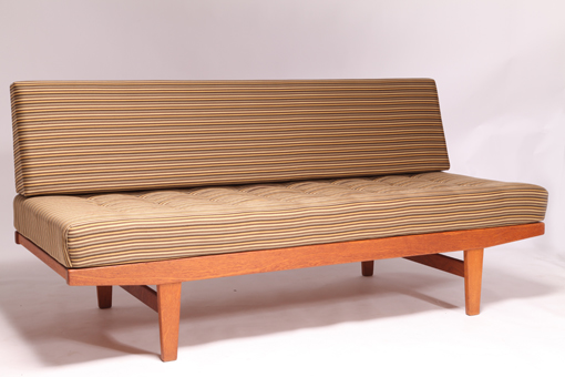 Model H9 Daybed by Poul M. Volther
