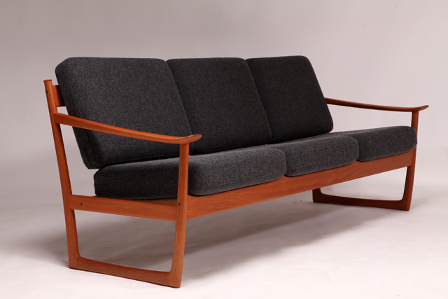 Model FD130 sofa by Peter Hvidt & Orla Mølgaard-Nielsen