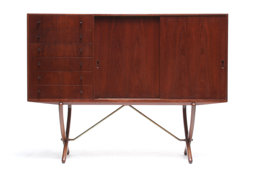 X leg sideboard