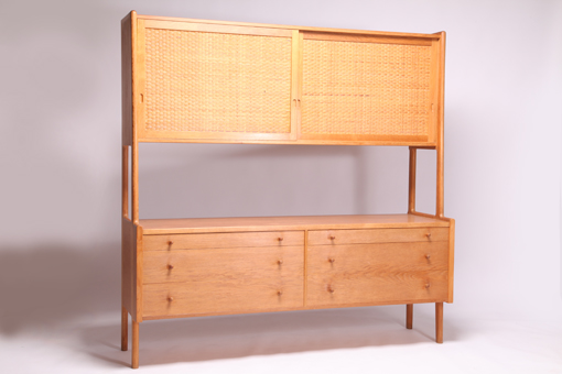 RY20 sideboard by Hans J. Wegner