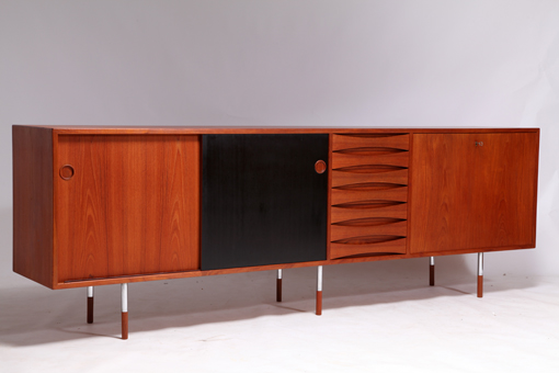 Large sideboard with reversible doors by Arne Vodder