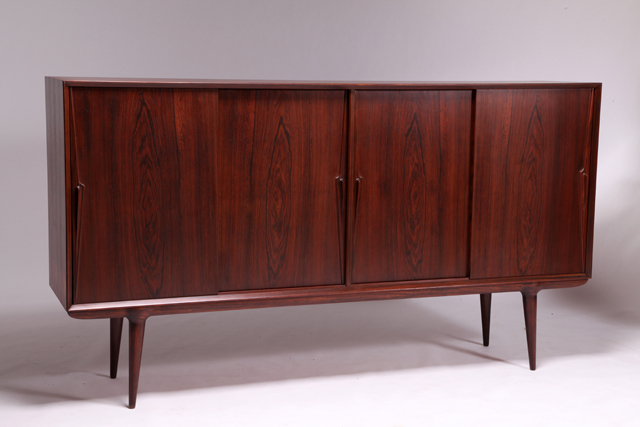 Model 19 sideboard by Gunni Omann