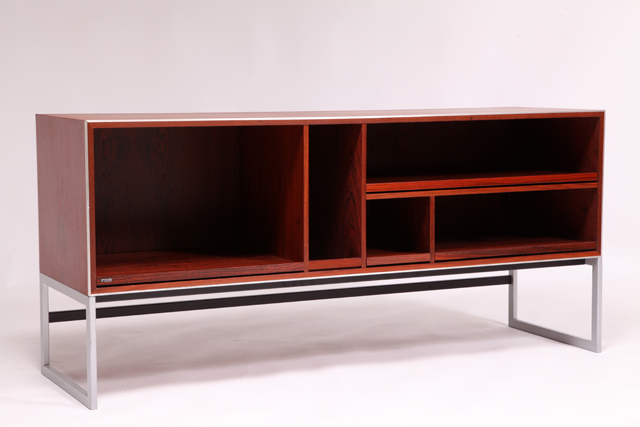Bang&Olufsen Stereo rack in rosewood by Jacob Jensen