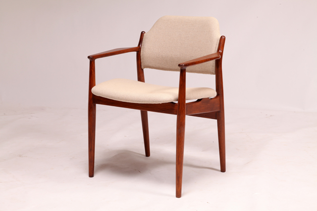 Model 62A armchair by Arne Vodder