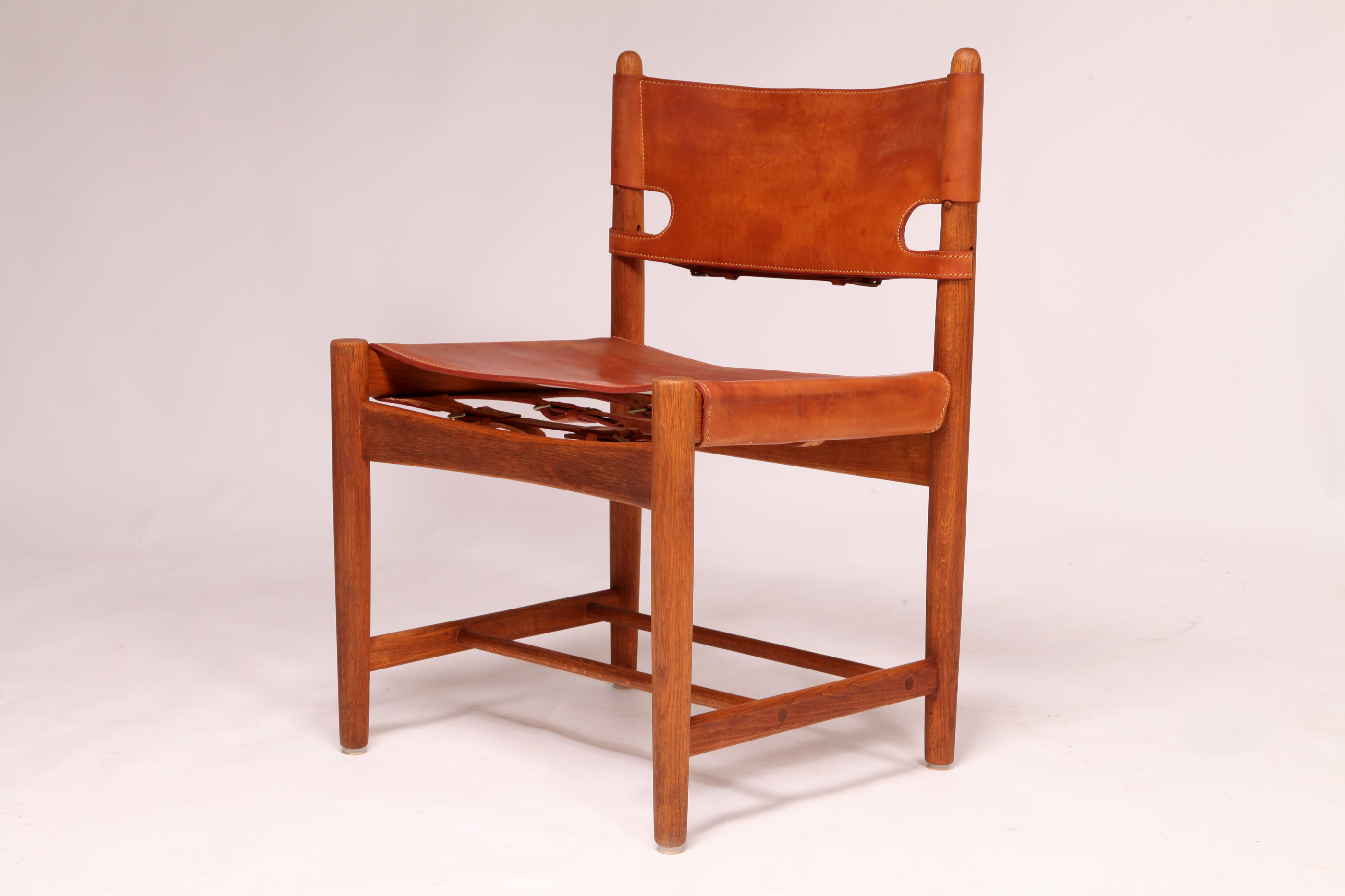 Model 3237 Spanish dining chair by Børge Mogensen Swanky Systems