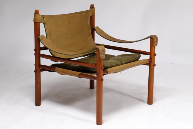 Sirocco safari chair in rosewood by Arne Norell