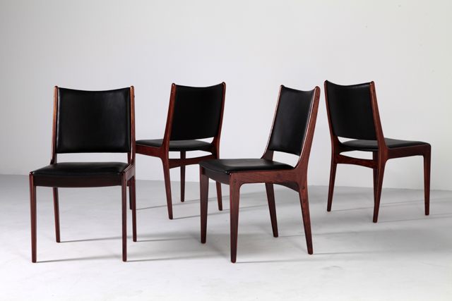 Dining chair in rosewood by Johannes Andersen