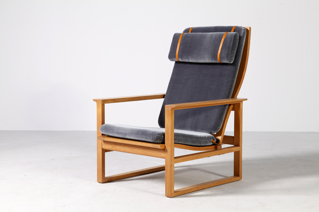 Model 2254 High-back Chair by Børge Mogensen