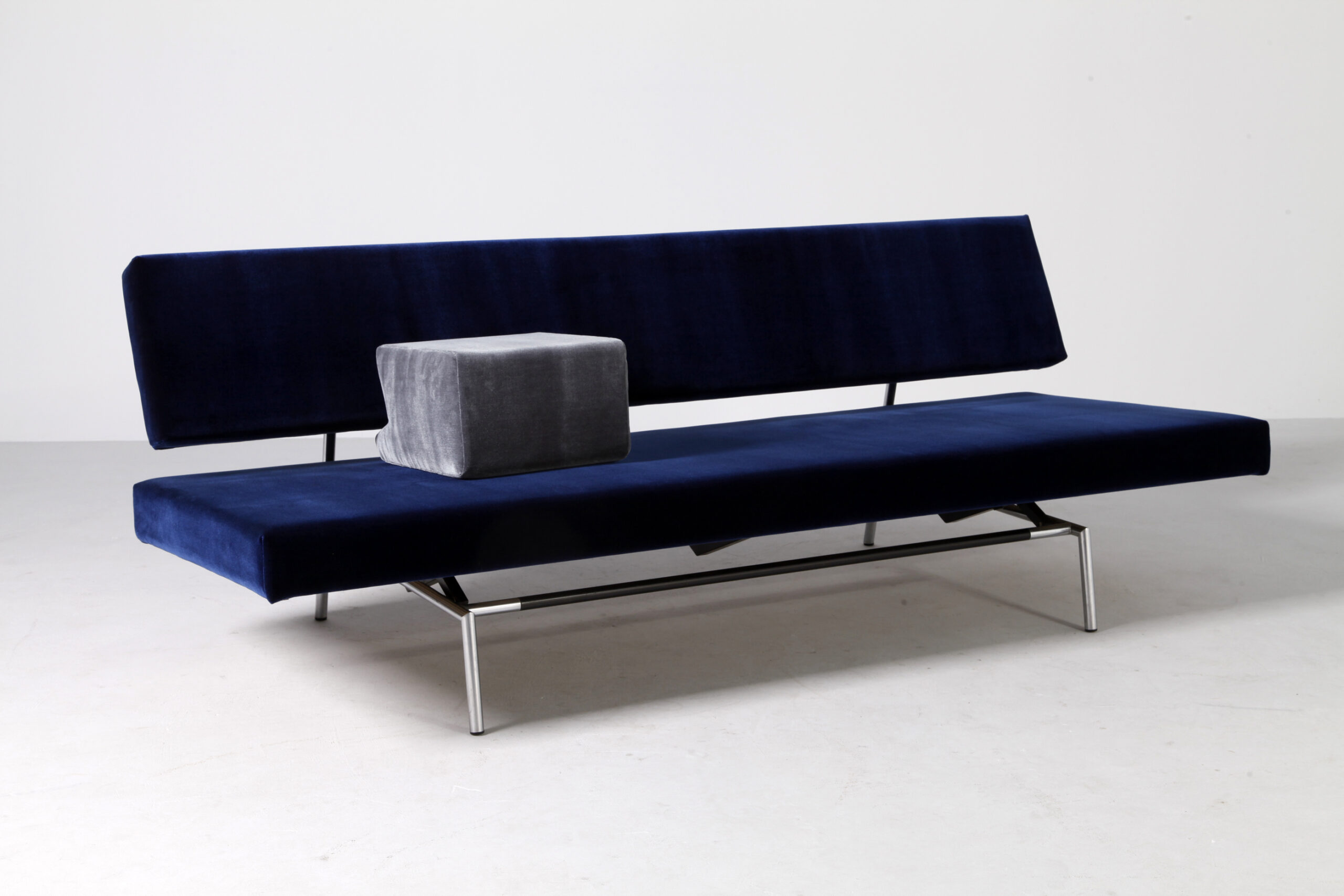 Model BR02 Daybed by Martin Visser | Swanky Systems