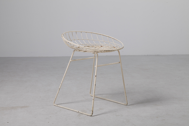 KM05 wire stool by Cees Braakman