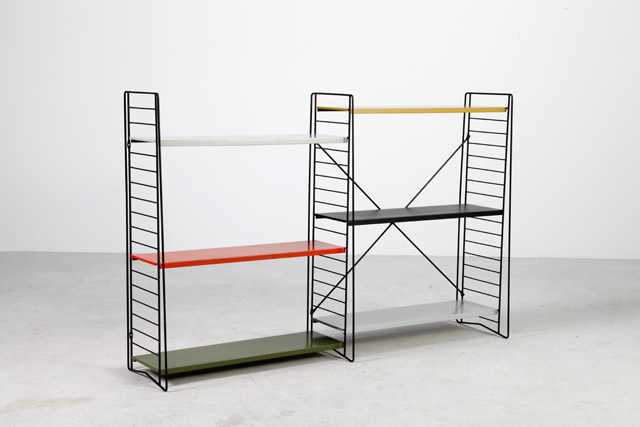 Freestanding Tomado floor rack with metal shelves by A.D Dekker